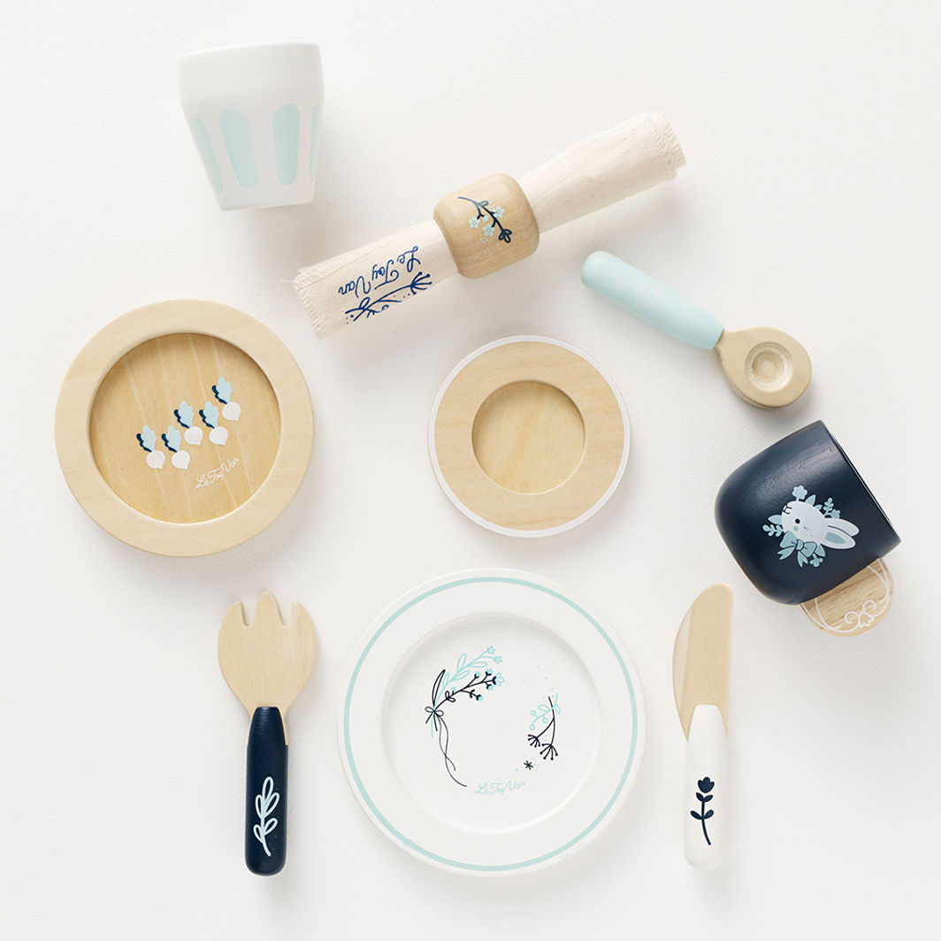 Le Toy Van Play Food, Honeybake - Dining Set for Play