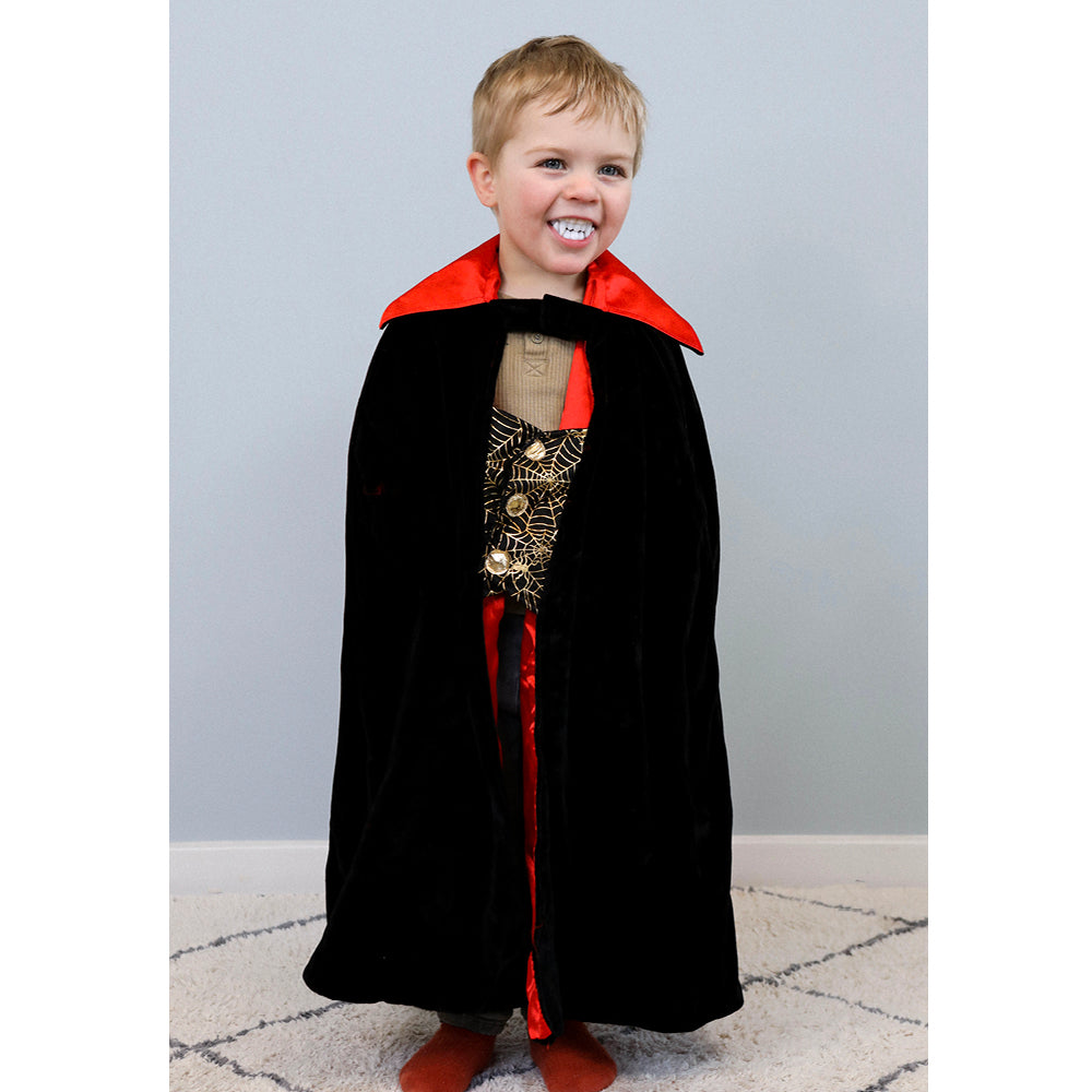 Souza Dracula Cape and Teeth, Size 4-8 Years