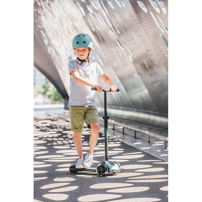 Scoot and Ride Highway Kick 5, Kick Scooter – LED Ash