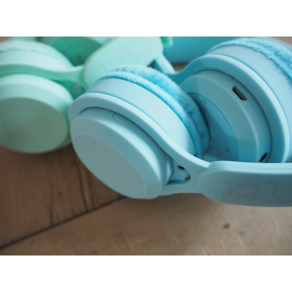 Lalarma Wireless Headphones with Max 85 DB, Blue Pastel