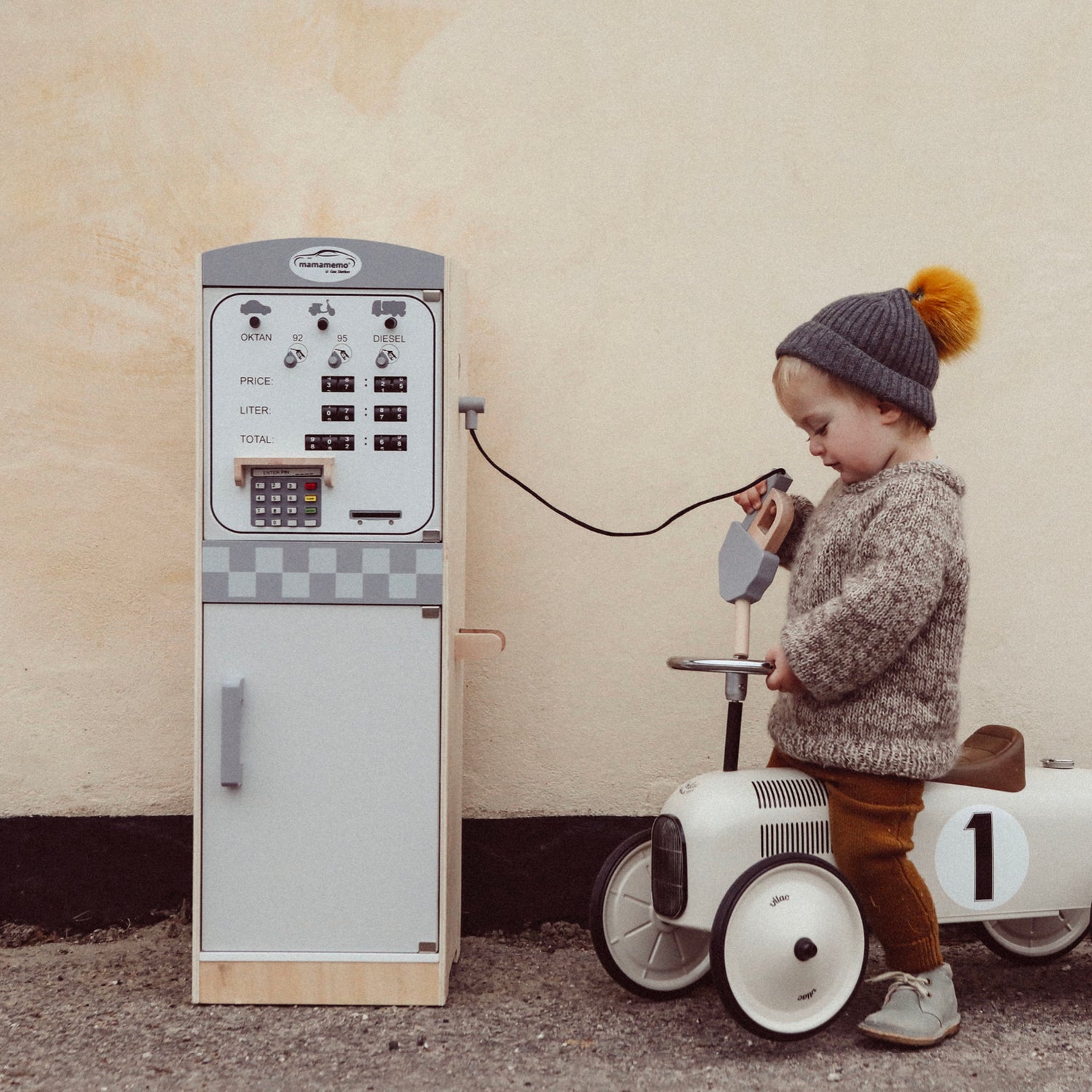 Vilac Ride-On Car in Metal, Off-White