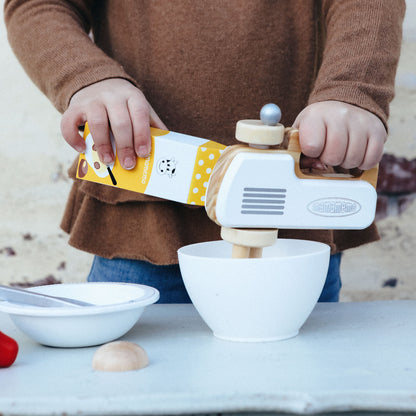 MaMaMeMo Wooden Play Food, Hand Mixer - White
