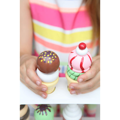 Mamamemo isbod i træ