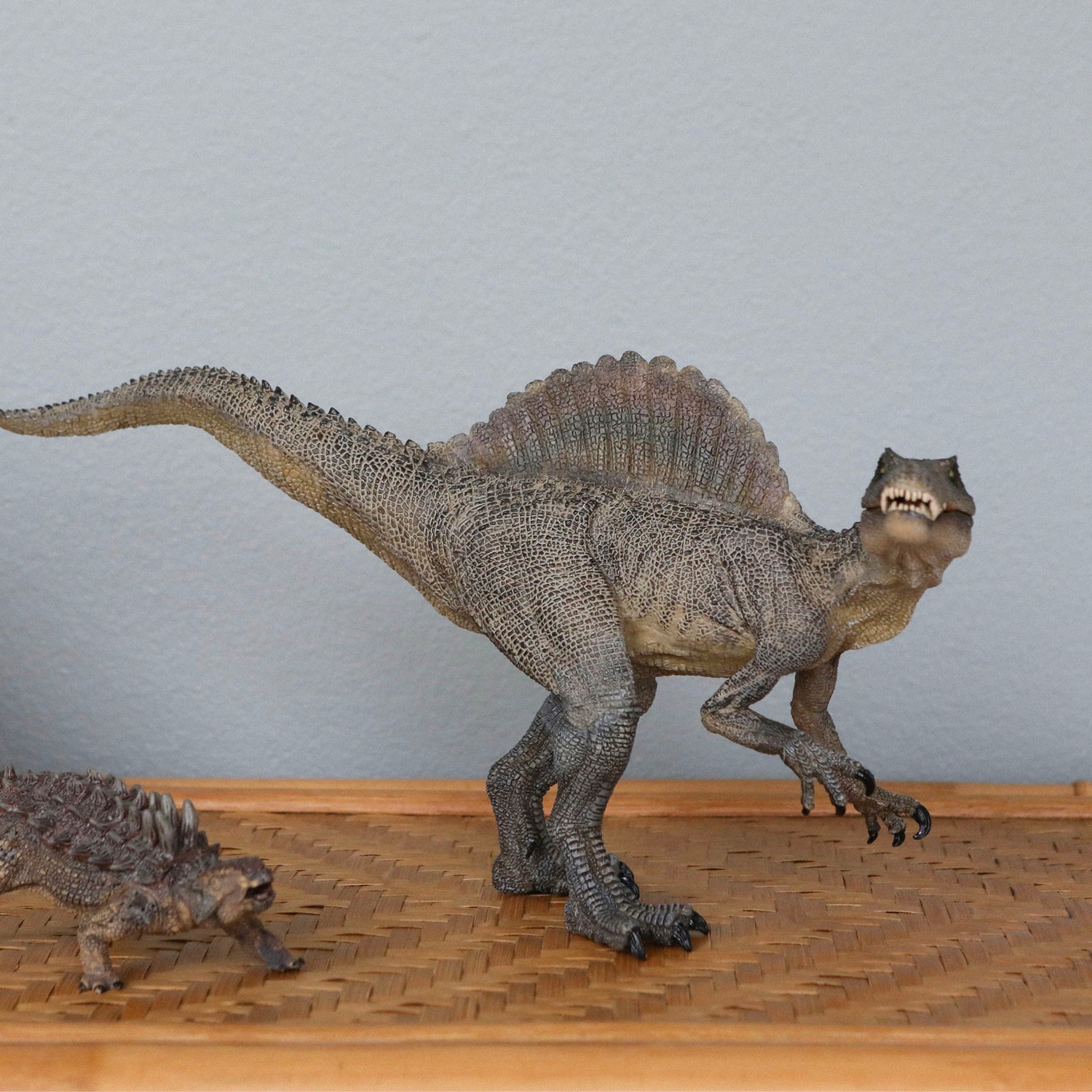 Papo Dinosaur, Spinosaurus