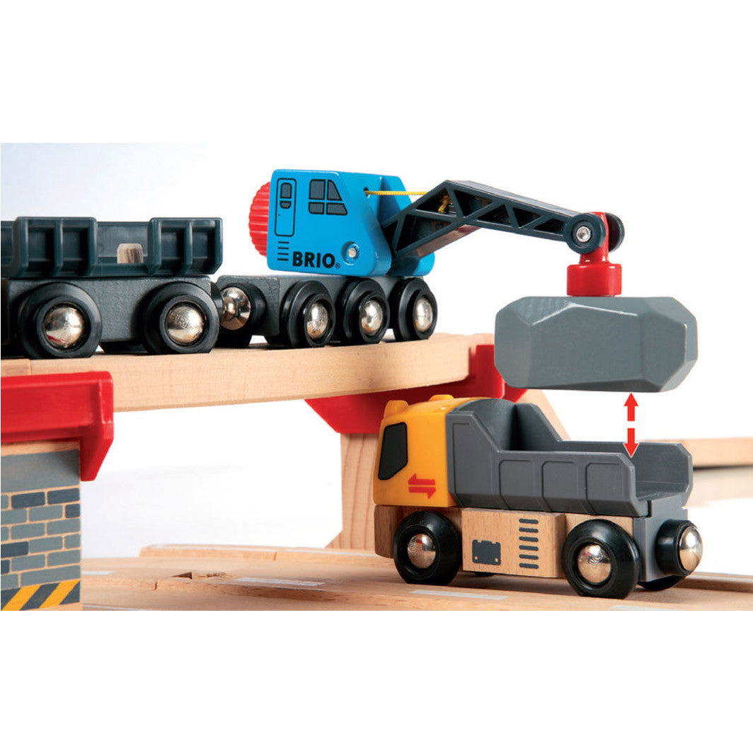 Brio Train and Road Set, Loading Kit