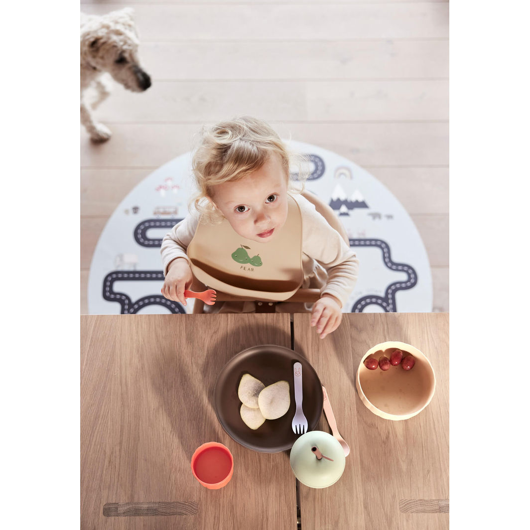 OYOY Yummy Silicone Bibs with Pocket, Set of 2 – Minty/Camel