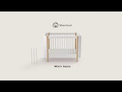 Oliver Furniture, Wood Mini+ Crib including Junior Kit – White/Oak