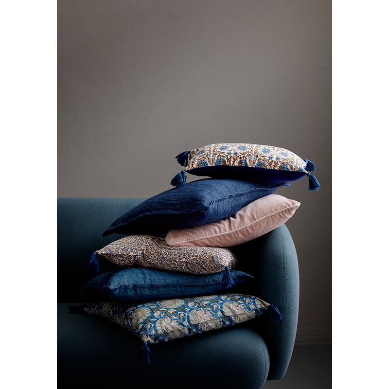 Bungalow Velvet Cushion Cover, 50 x 50 cm - China Blue