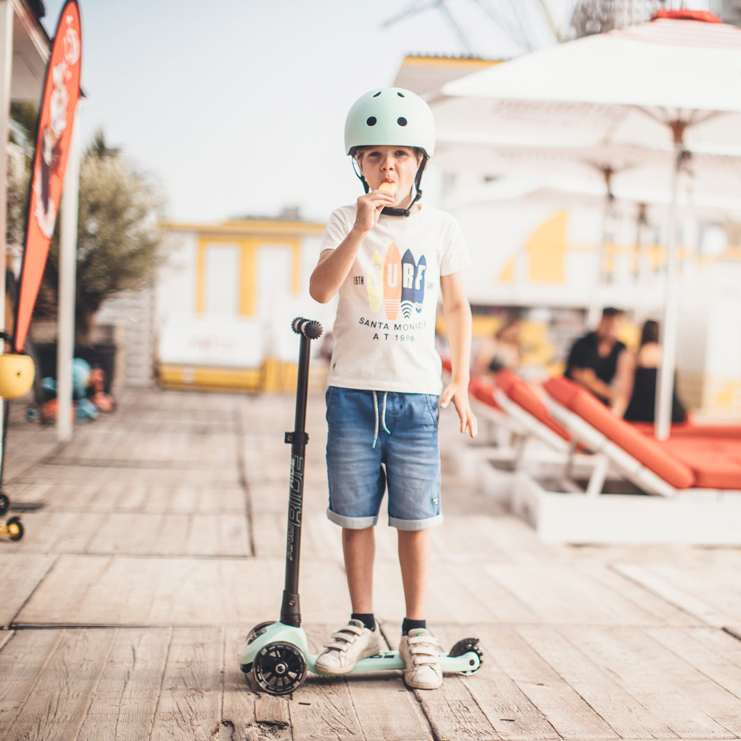 Scoot and Ride Highway Kick 3, Scooter - LED Kiwi